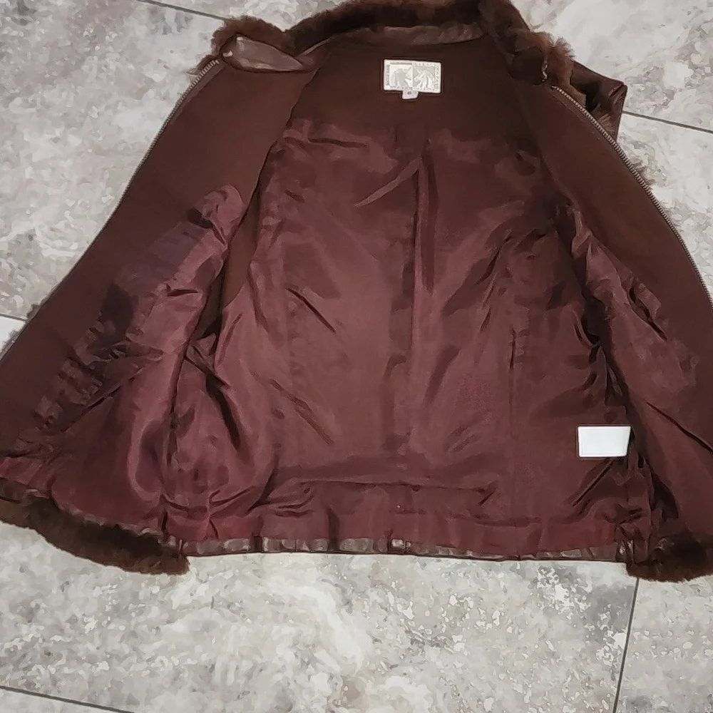 ALBERTO MAKALI EUC REAL LEATHER N REAL FUR ZIP FRONT LINED VEST SIZE 6 - Picture 3 of 7